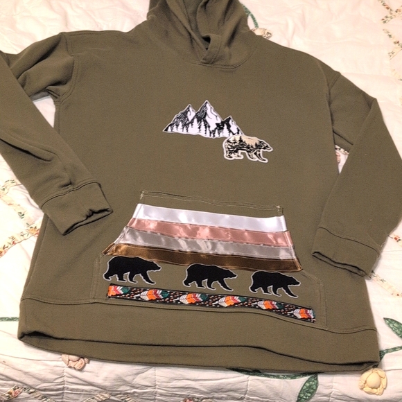 Upcycled army green ribbon native hoodie. - Picture 1 of 4